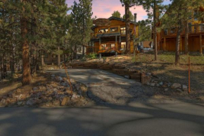 Monterey Log Lair with Pool Table - Slope Views Big Bear Lake